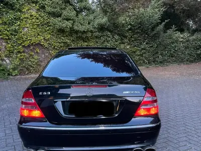 Używany Mercedes E500