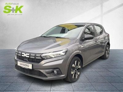 Dolomitgrau (grau) Gebraucht 2025 Dacia Sandero Comfort Kleinwagen | 16.995 € (Guter Preis)