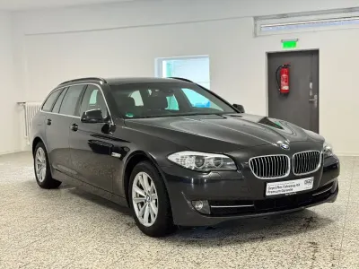 Gebraucht BMW 525 Sport Line 218 PS (160 kW) 2012 Grau Limousine