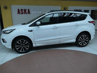 Gebraucht Ford Kuga ST-Line 175 PS (128 kW) 2019 Weiß SUV