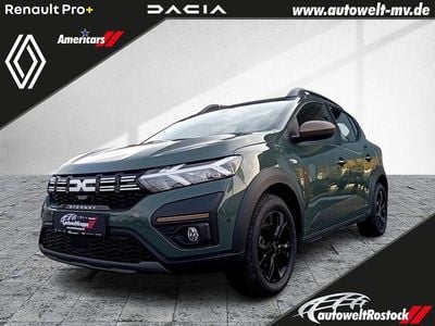 Grau Gebraucht 2023 Dacia Sandero Extreme Limousine | 16.990 € (Fairer Preis)