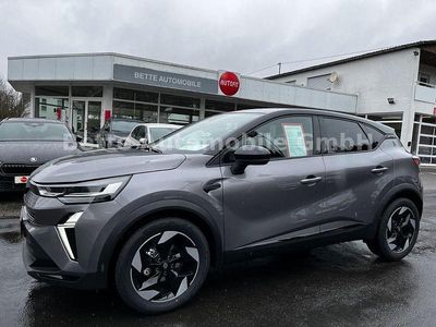 Neu Renault Captur Techno 140 PS (102 kW) 2026 Grau SUV