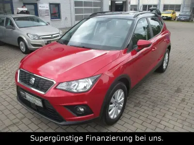 Gebraucht Seat Arona Style 95 PS (69 kW) 2018 Desire red SUV