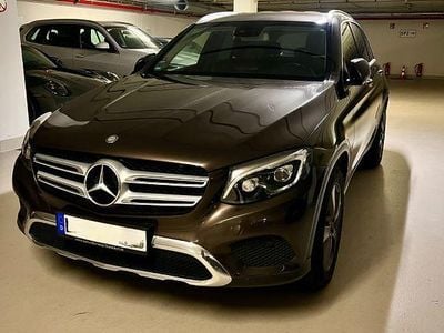 Mercedes GLC220