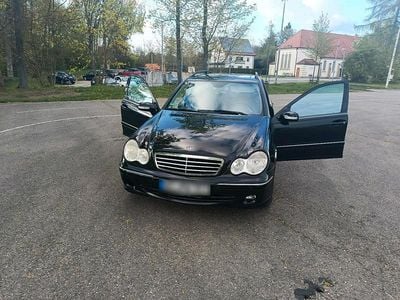 Usado Mercedes C230 204 HP (150 kW) 2005 Preto Carrinha