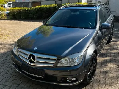 Usata Mercedes V220 170 CV (125 kW) 2009 Grigio Monovolume