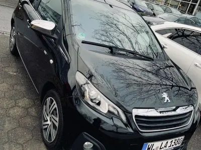 Gebraucht Peugeot 108 Style 69 PS (50 kW) 2016 Schwarz Kleinwagen