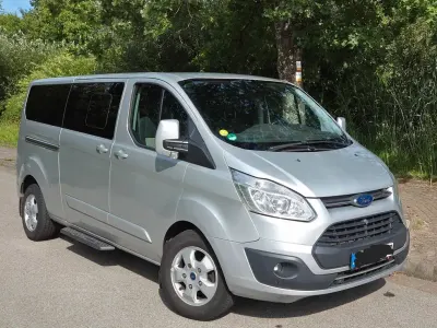 Gebraucht Ford Tourneo Custom 131 PS (96 kW) 2017 Silber Van