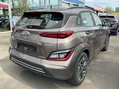 Gebraucht Hyundai Kona Select 100 kW (136 PS) 2022 Bronze SUV