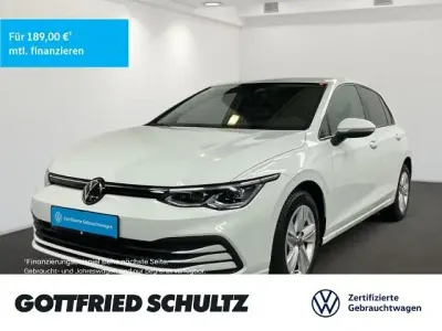 Usata VW Golf VIII Life 131 CV (96 kW) 2023 Bianco Berlina
