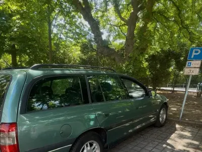 Gebraucht Opel Omega 170 PS (125 kW) 2026 Grün Kombi