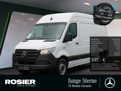 Gebraucht Mercedes E-Sprinter 85 kW (116 PS) 2022 Weiss / arktikweiss Van