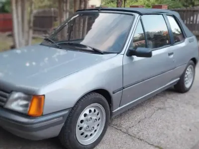 Gebraucht Peugeot 205 60 PS (44 kW) 1990 Silber Cabrio