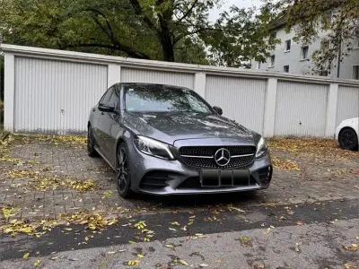 Gebraucht Mercedes C220 AMG 194 PS (142 kW) 2018 Grau Limousine