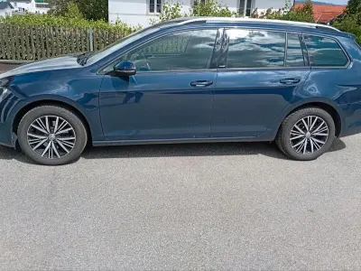 Gebraucht VW Golf VII Allstar 110 PS (80 kW) 2016 Blau Kombi
