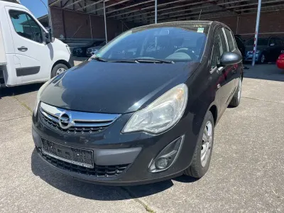 Gebraucht Opel Corsa Active 86 PS (63 kW) 2013 Schwarz Kleinwagen