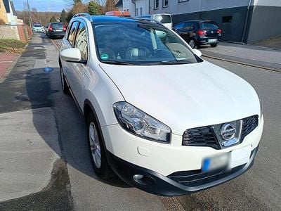 Gebraucht Nissan Qashqai Tekna 150 PS (110 kW) 2010 Weiß SUV