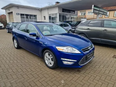 Gebraucht Ford Mondeo Titanium 239 PS (175 kW) 2014 Blau Limousine