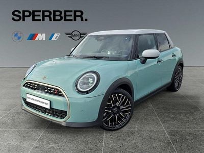 Gebraucht Mini Cooper S Favoured 204 PS (150 kW) 2024 Grün Kleinwagen