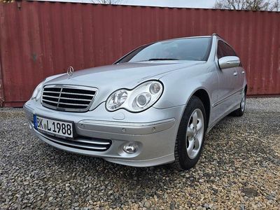 Silber Gebraucht 2005 Mercedes C200 Avantgarde Limousine | 5.900 € (Teuer)