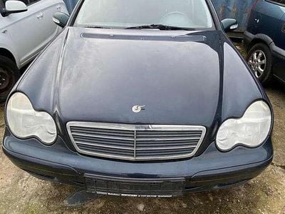 Mercedes C220