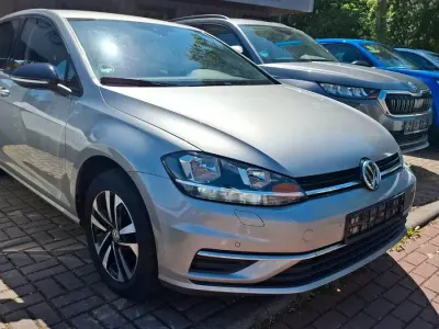 Gebraucht VW Golf VII IQ Drive 116 PS (85 kW) 2019 Silber Kleinwagen