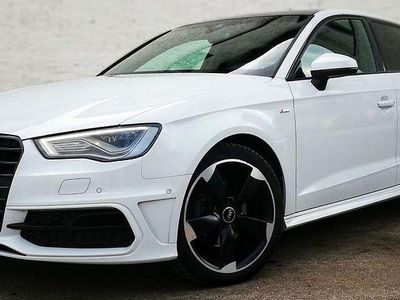 Weiß Gebraucht 2014 Audi A3 Sport Limousine | 18.490 €