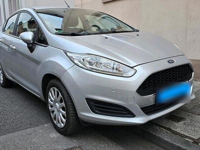 Gebraucht Ford Fiesta 80 PS (58 kW) 2017 Silber Kleinwagen