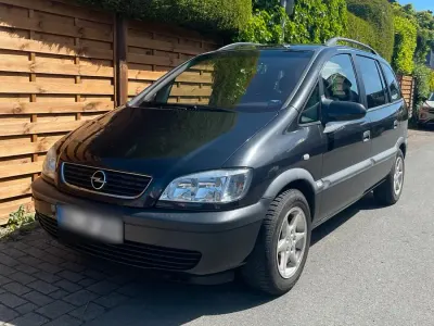 Brugt Opel Zafira 105 HK (77 kW) 2000 Sort MPV