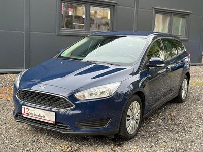 Gebraucht Ford Focus Trend 101 PS (74 kW) 2017 Blau Kombi