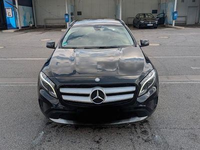 Gebraucht Mercedes GLA200 156 PS (114 kW) 2014 Schwarz SUV