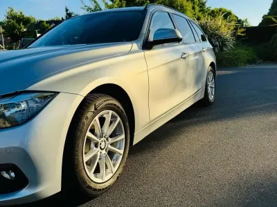 Gebraucht BMW 318 150 PS (110 kW) 2016 Silber Kombi