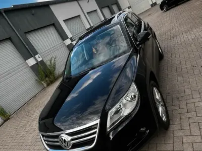 Gebraucht VW Tiguan Sportline 177 PS (130 kW) 2010 Schwarz SUV
