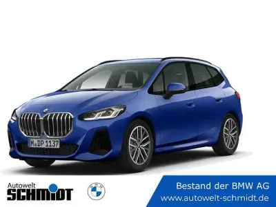Gebraucht BMW 223 Active Tourer Luxury Line 218 PS (160 kW) 2025 M portimao blau Van / Kleinbus