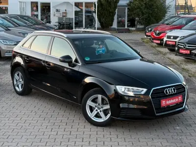 Gebraucht Audi A3 Sport 116 PS (85 kW) 2018 Schwarz Limousine