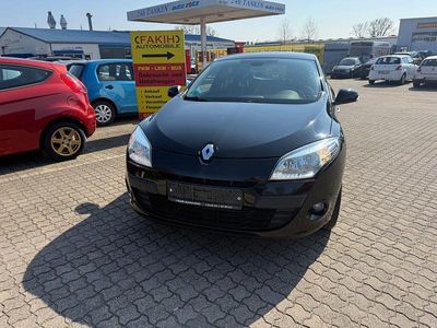 Gebraucht Renault Mégane Dynamique 106 PS (77 kW) 2011 Limousine