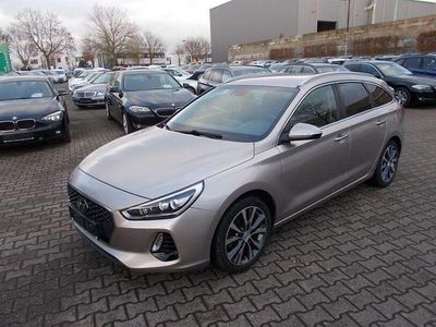 Beige Gebraucht 2018 Hyundai i30 Premium Kombi | 14.500 € (Fairer Preis)