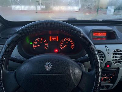 Usata Renault Kangoo Authentique 68 CV (50 kW) 2007 Argento Monovolume