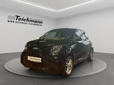 Gebraucht Smart ForFour Electric Drive 60 kW (82 PS) 2021 Schwarz Limousine