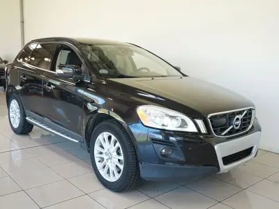 Second-hand Volvo XC60 Summum 185 CP (136 kW) 2009 Negru SUV