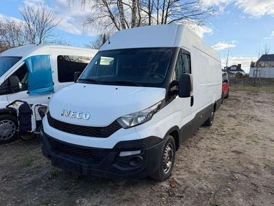 Gebraucht Iveco Daily 145 PS (106 kW) 2016 White ic 194 Van / Kleinbus