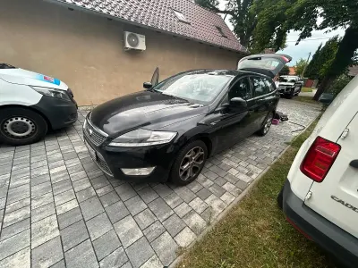 Gebraucht Ford Mondeo 140 PS (102 kW) 2005 Schwarz Kombi