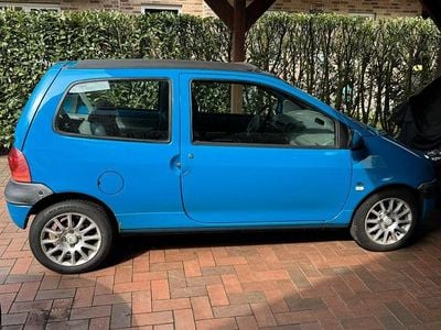 Second-hand Renault Twingo 75 CP (55 kW) 2003 Hatchback
