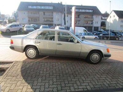 gebraucht Mercedes E260 W124/el. Schiebedach/Colorglas/Zentralver