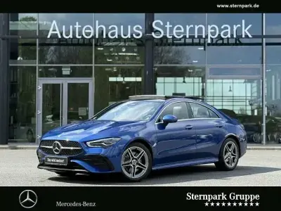 Gebraucht Mercedes CLA200 AMG line 163 PS (119 kW) 2025 Lack spektralblau Coupé