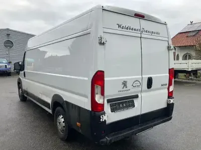 Gebraucht Peugeot Boxer Premium 165 PS (121 kW) 2021 Weiss Van