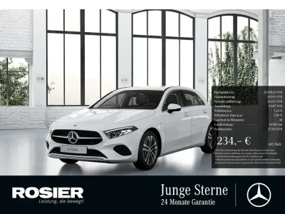 Begagnad Mercedes A250 Advanced Plus 163 HK (119 kW) 2025 Vit Sedan
