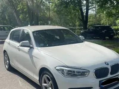 Gebraucht BMW 116 Advantage 109 PS (80 kW) 2016 Weiß Kleinwagen