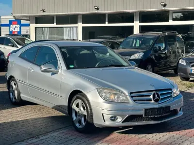 Gebraucht Mercedes CLC180 143 PS (105 kW) 2009 Grau Kleinwagen