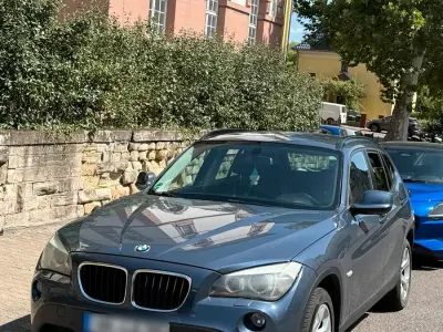 Gebraucht BMW X1 177 PS (130 kW) 2011 Blau SUV